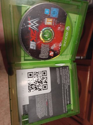 Xbox One S Blanca + WWE 2k16