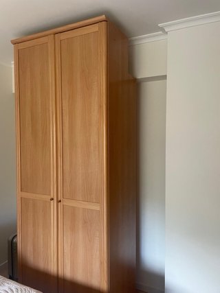 Armario de madera contrachapada