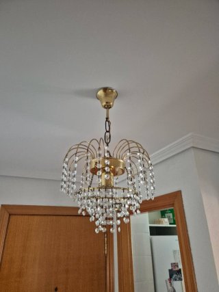 Lámpara de lágrimas dorada