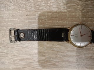 Reloj Duward Dorado y Negro