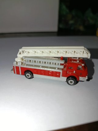 Camión de bomberos Micromachines rojo