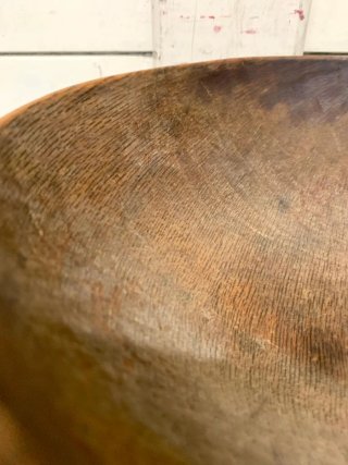 Recipiente  antiguo de madera.
