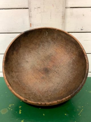Recipiente  antiguo de madera.