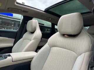 LYNK & CO 08 MORE PHEV 200KM AUTONOMIA!!