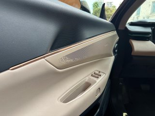 LYNK & CO 08 MORE PHEV 200KM AUTONOMIA!!