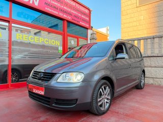 Volkswagen Touran 2.0 TDI 140 Advance 5p DSG
