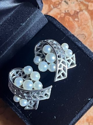 Orecchini Trifari vintage perle argento