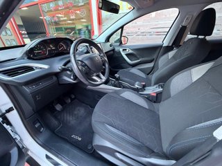 Peugeot 2008 1.2- 82 Style 5p