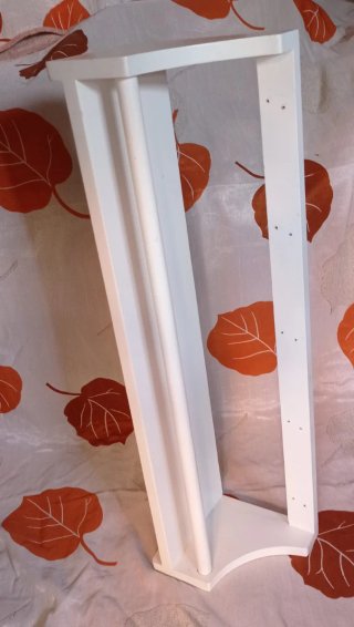 Estante de madera blanco