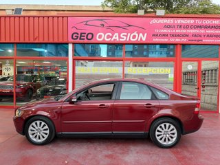 Volvo S40 2.0D 136 Momentum 4p