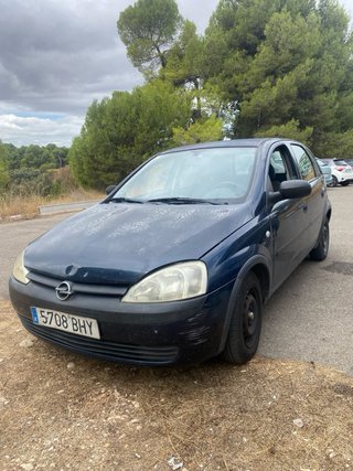 Coche Opel Corsa