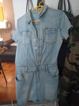 Vestido tejano y militar