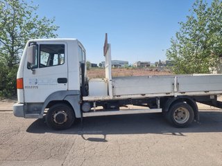 Nissan Cabstar 2000