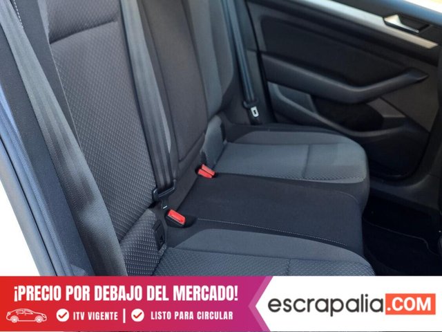 Volkswagen Passat Variant Business 1.6 TDI 88kW DSG