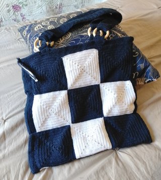 Bolso Crochet Artesanal Azul y Blanco