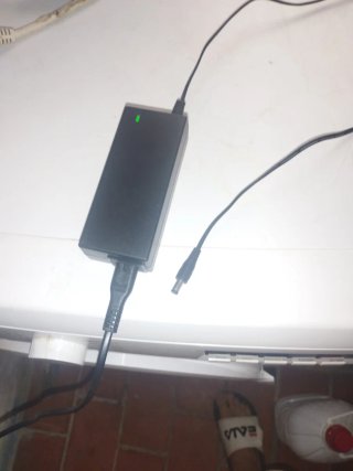 Cargador Patinete Eléctrico