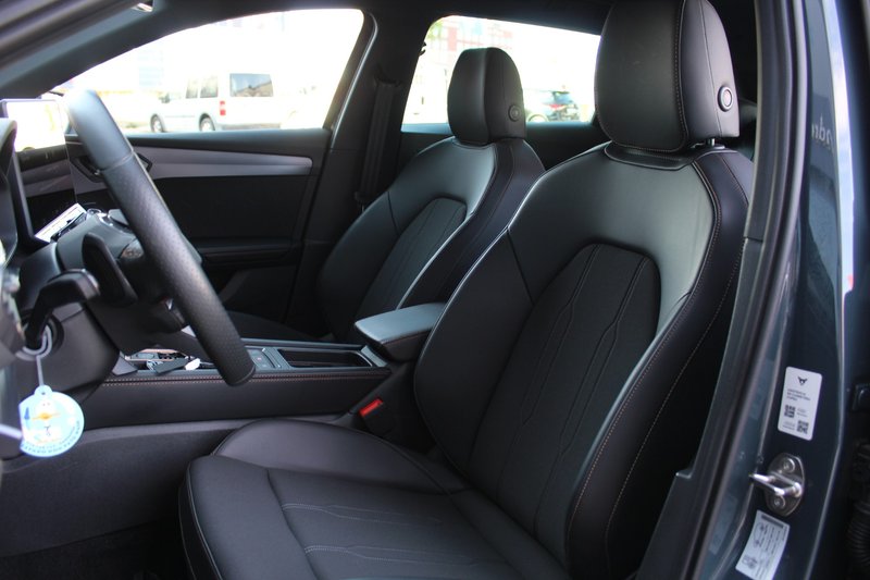 Cupra León 2025, foto 9