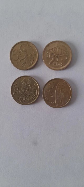 Monedas 25 ptas agujero..Monedas de 5 ptas.