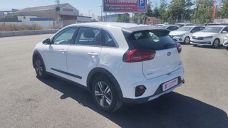 KIA Niro | Desde 272€ ¡ SIN ENTRADA !