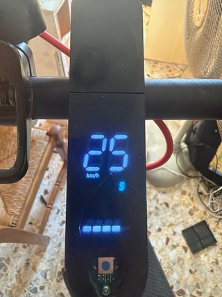 Monopattino Elettrico 25 km/h