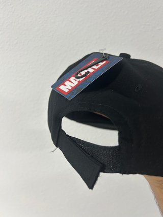 Gorra negra de Marvel
