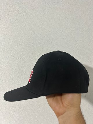 Gorra negra de Marvel