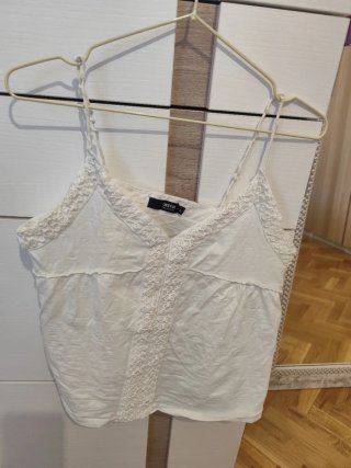 Blusa Okeysi blanca talla L