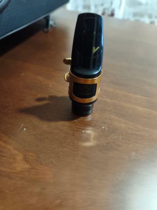 Saxofón Yamaha YAS 280 + 2 boquillas Selmer