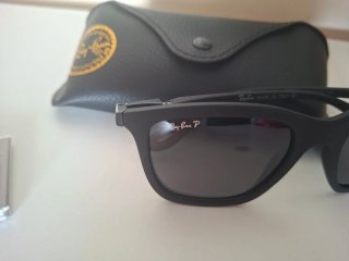Gafas Ray-Ban x Ferrari Negras Polarizadas