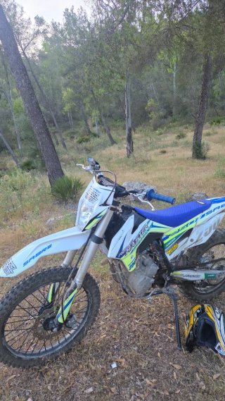 REBEL MASTER SABRE 250 4T Enduro Moto