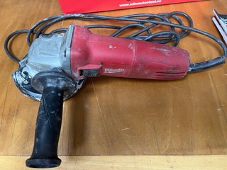 Amoladora Milwaukee AG 10-125 EK