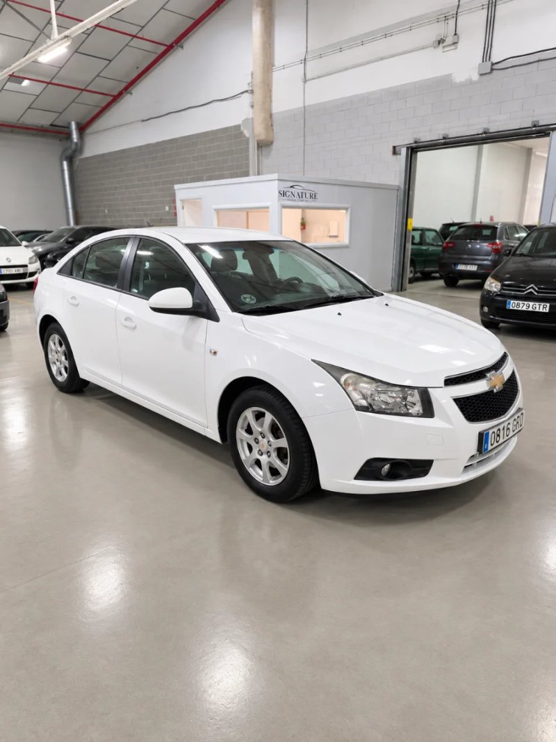 Chevrolet Cruze 2.0 VCDi 16V LS 4p 2009, foto 2