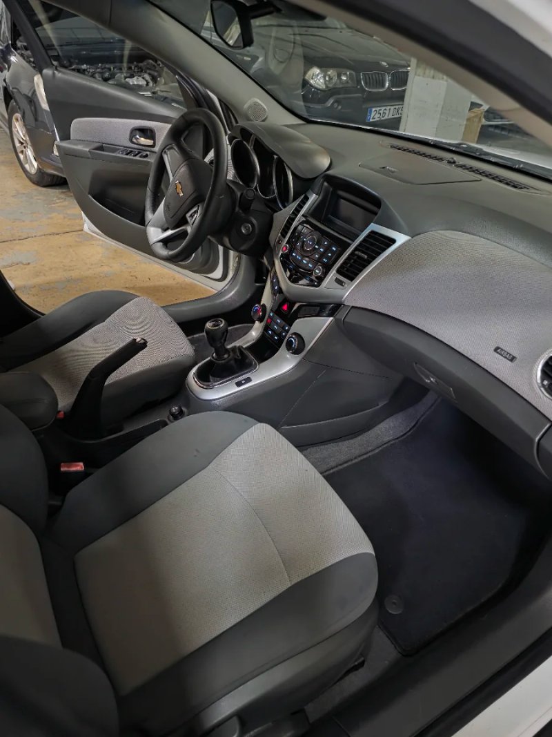 Chevrolet Cruze 2.0 VCDi 16V LS 4p 2009, foto 7