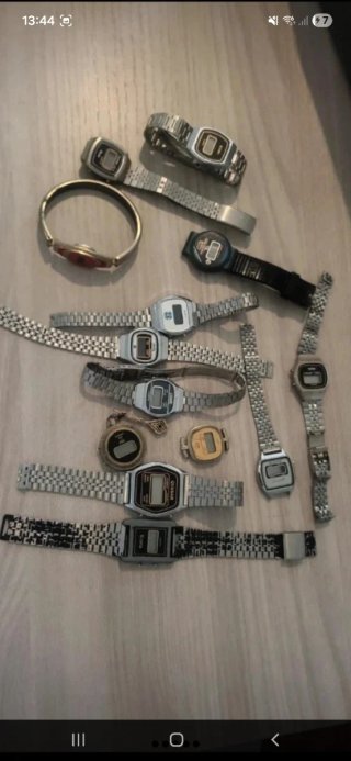 Lotto 13 Orologi Vintage Digitali