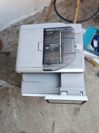 Stampante laser multifunzione Ricoh MP C457