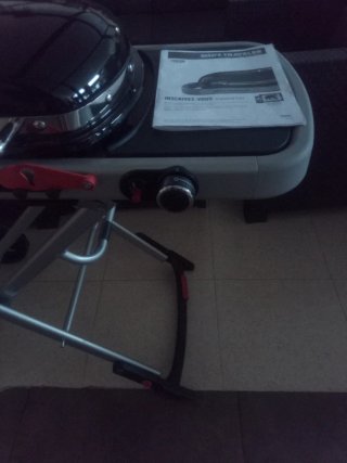 Barbacoa de Gas Negra y Plateada
