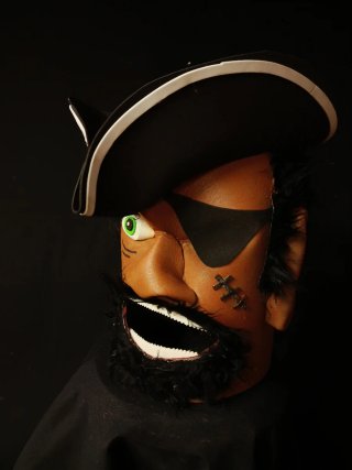 Cabezudo Pirata con Botana