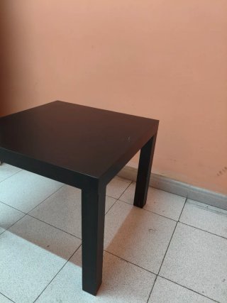 Mesa baja cuadrada Ikea negra
