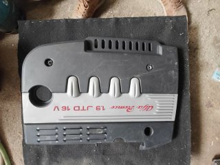 Tapa motor Alfa Romeo 1.9 JTD 16V