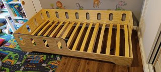 Cama infantil de madera