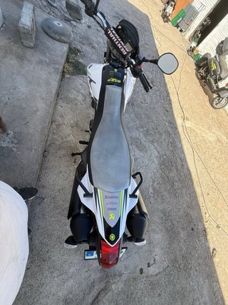 Yamaha XT 660R Enduro Blanca y Negra