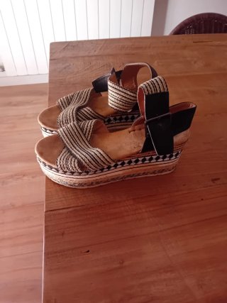 Sandalia tipo topolino