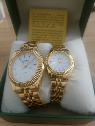 Pareja de Relojes Aresso Siglo XXI Oro y Blanco
