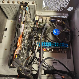 PC Intel i7-4790 16GB RAM GTX 960 Lote varios
