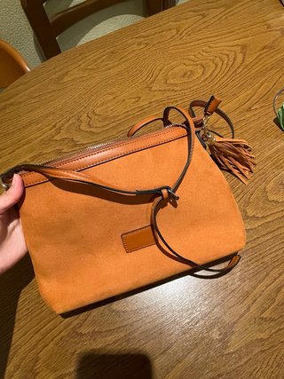Bolso de ante marrón y naranja