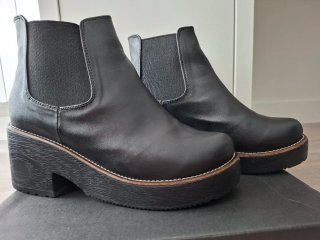Botines Chelsea Negros Plataforma