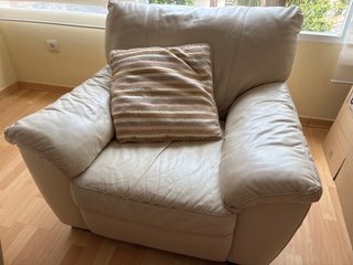 Sillón individual beige de piel