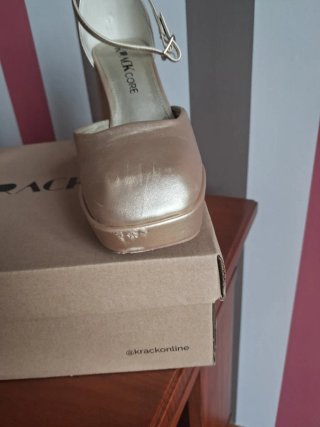 Zapatos Krack Piel Dorados Hebilla Talla 37
