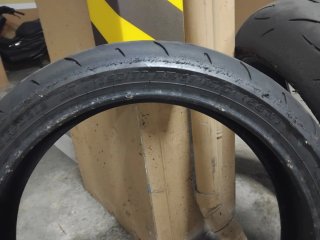 Neumático moto dunlop d212gp
