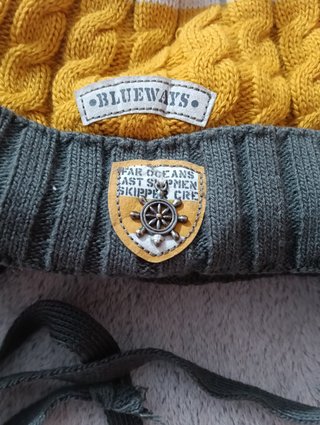 Gorro de lana Blueways con pompón